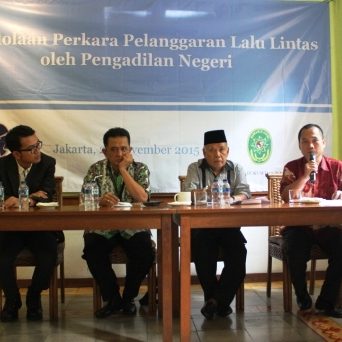Media-Briefing-pengelolaan-perkara-tilang-2015-feature