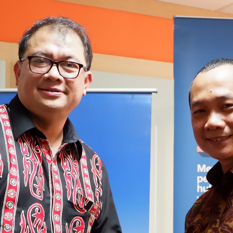 Penandatanganan-MoU-Kemitraan-PSHK-dengan-Eurocham-v1