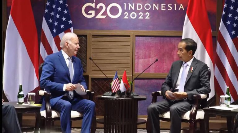 jokowi-bertemu-joe-biden-di-ktt-g20_169