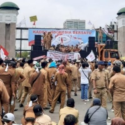 588678_11140022012023_demo_kades